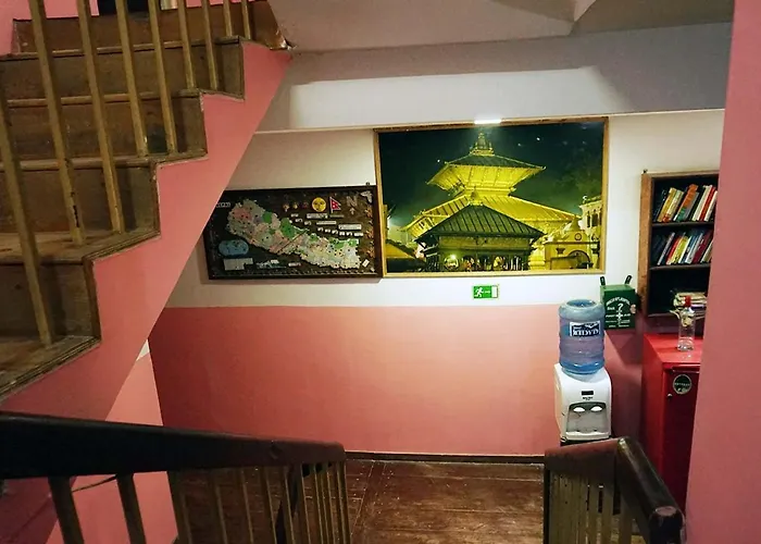 Impala Garden Hotel 2*